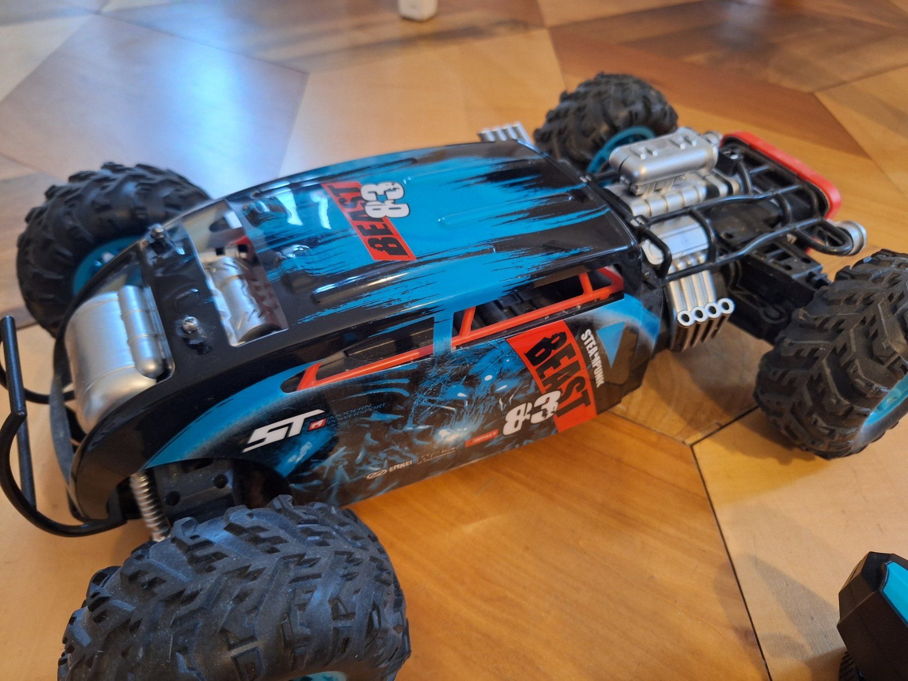RC Kits de montage: Auto ferngesteuert, Beast Racer – D'occasion à Waldstatt par MarliesW01