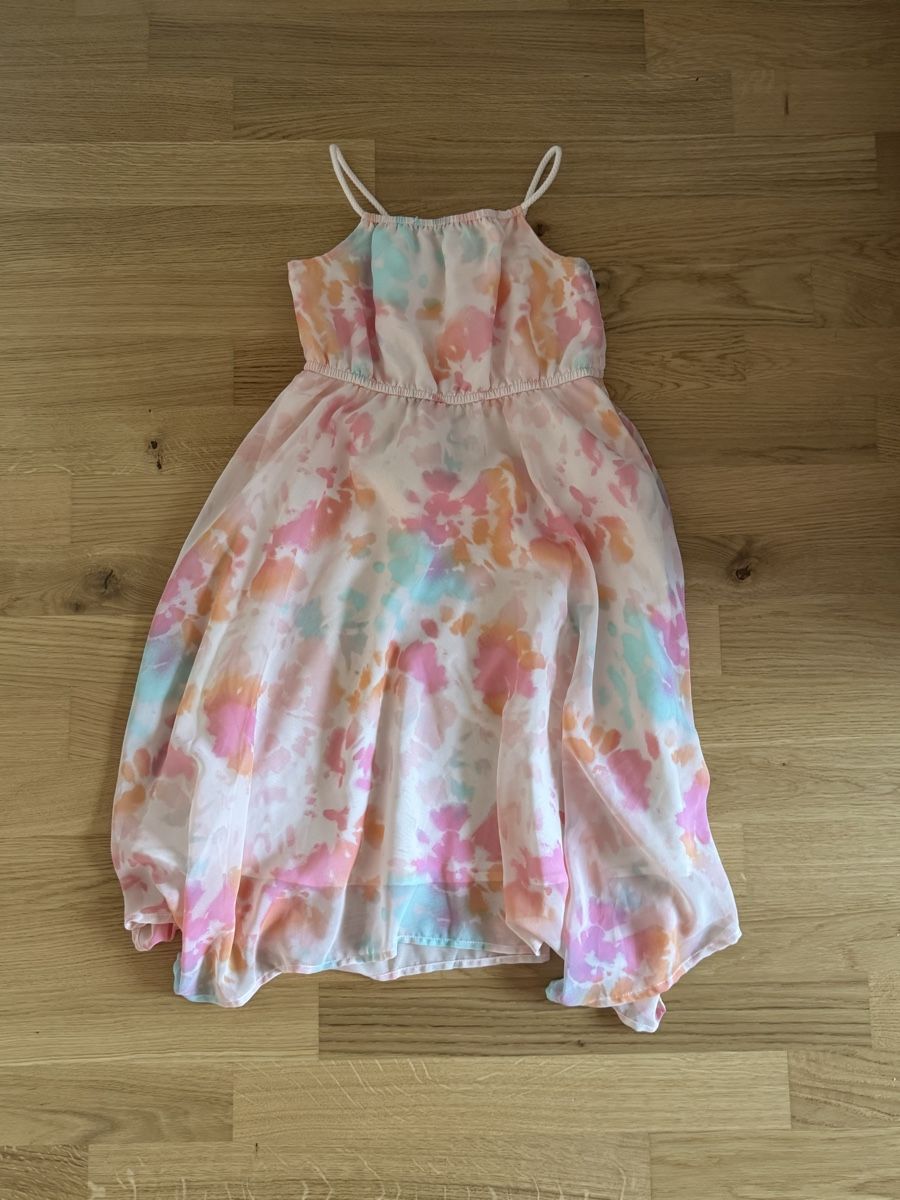 H&M Vestiti & Gonne: H&M Kleid, Grösse 122 – Usato da Kleinandelfingen venduto da les_gb7w 1