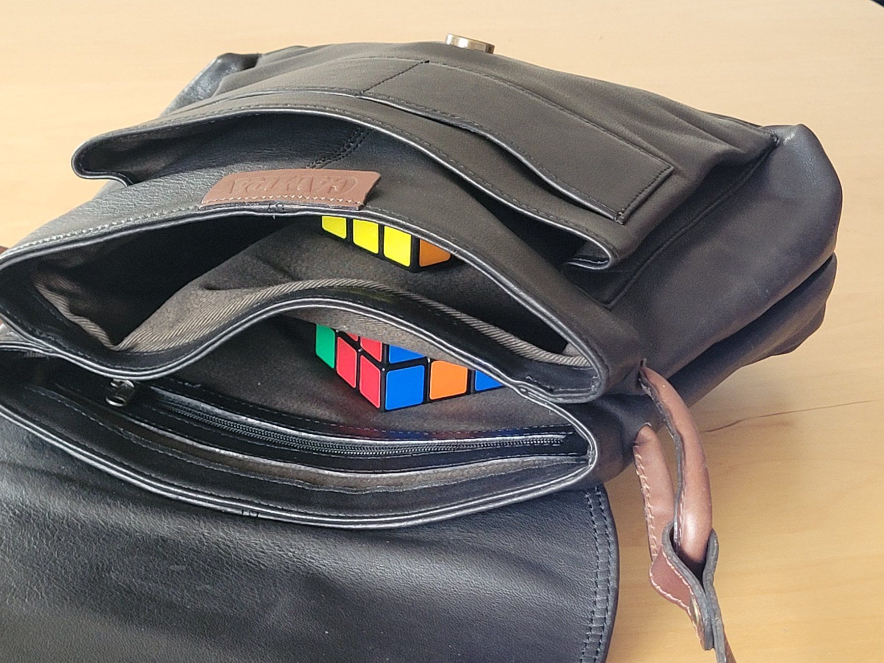 Borse da donna: Leder Handtasche Umhängetasche schwarz – Usato da Wiesendangen venduto da samoalk 5