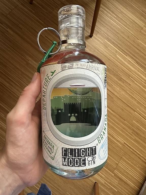 Spiritueux: VERSCHLOSSEN Flight Mode Gin Granada – D'occasion à Zürich par mar_22hb
