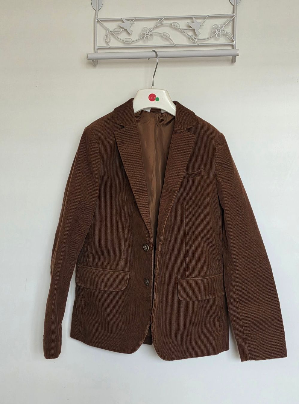 H&M Giacche & Cappotti: brauner Cordblazer Gr. 140 – Nuovo (secondo la descrizione) da Zürich venduto da Londonista