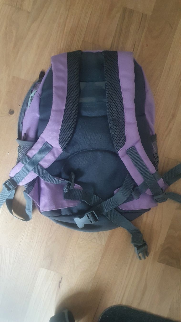 Borse & Zaini: Rucksack Schulsack Tasche Wandern Freizeit Mädchen – Usato da Eschenbach LU venduto da mel_m5rc 2