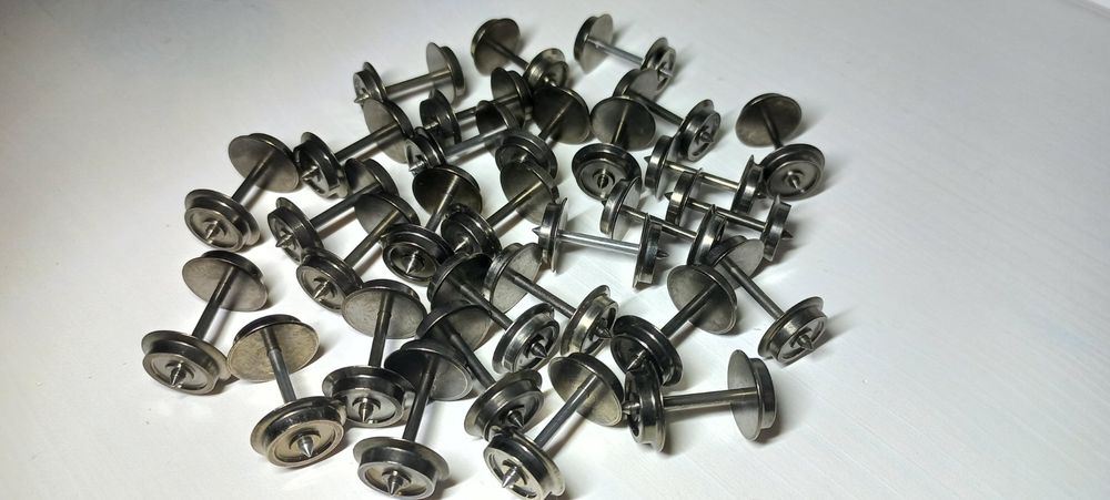 Roco H0 40183/85632 AC Wheel Set – 11mm, Axle Length 23.8mm – 10 Piece – Made In Germany
