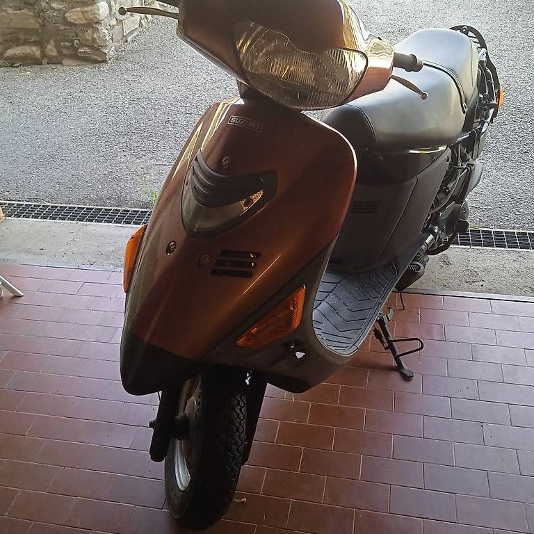 Scooter: Vendo scooter Suzuki – Usato da Agno venduto da MarcoC010203 4