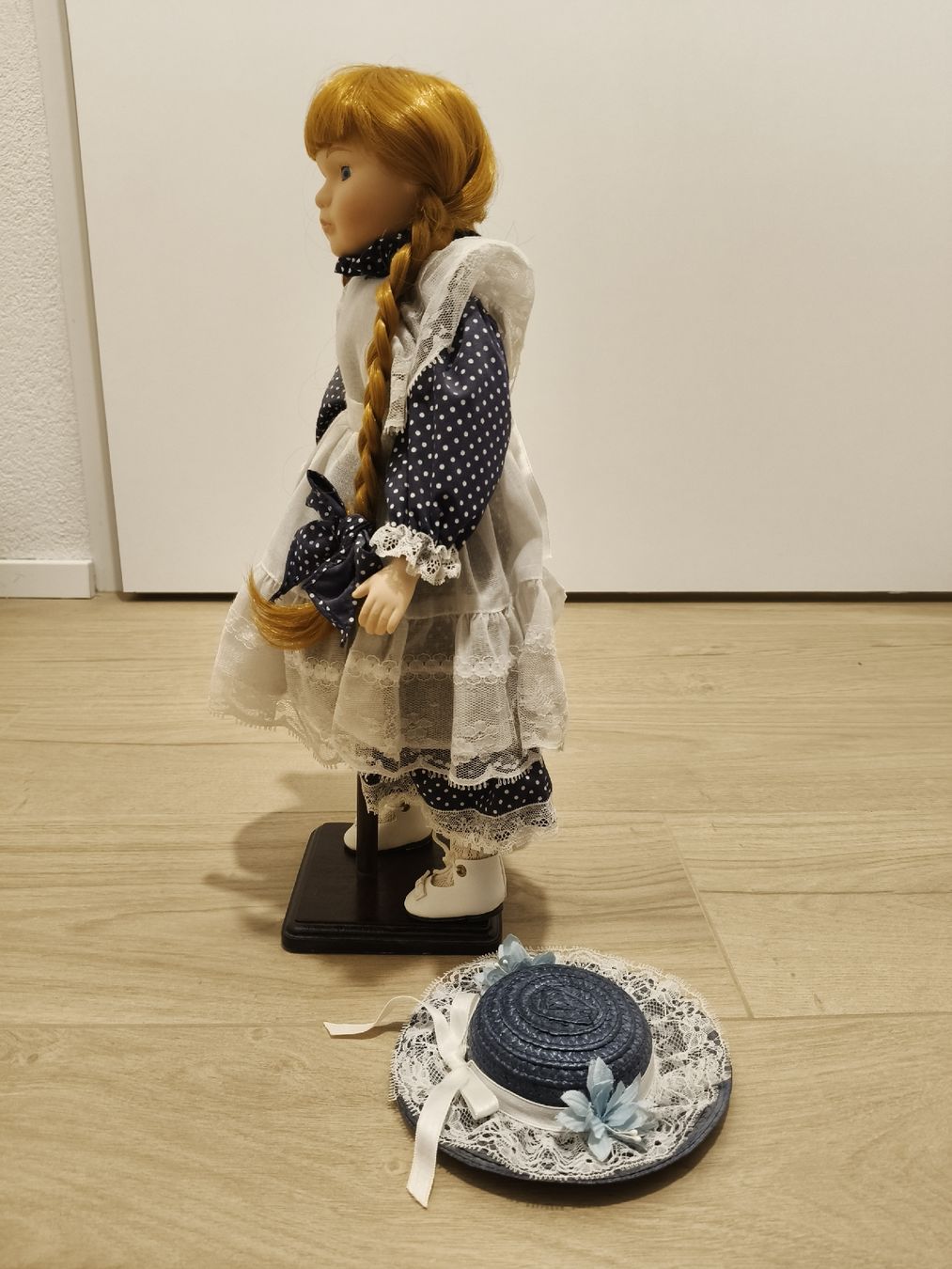 Bambole: Poupée porcelaine – Nuovo (secondo la descrizione) da Monthey venduto da lesaffairesdecamille 4