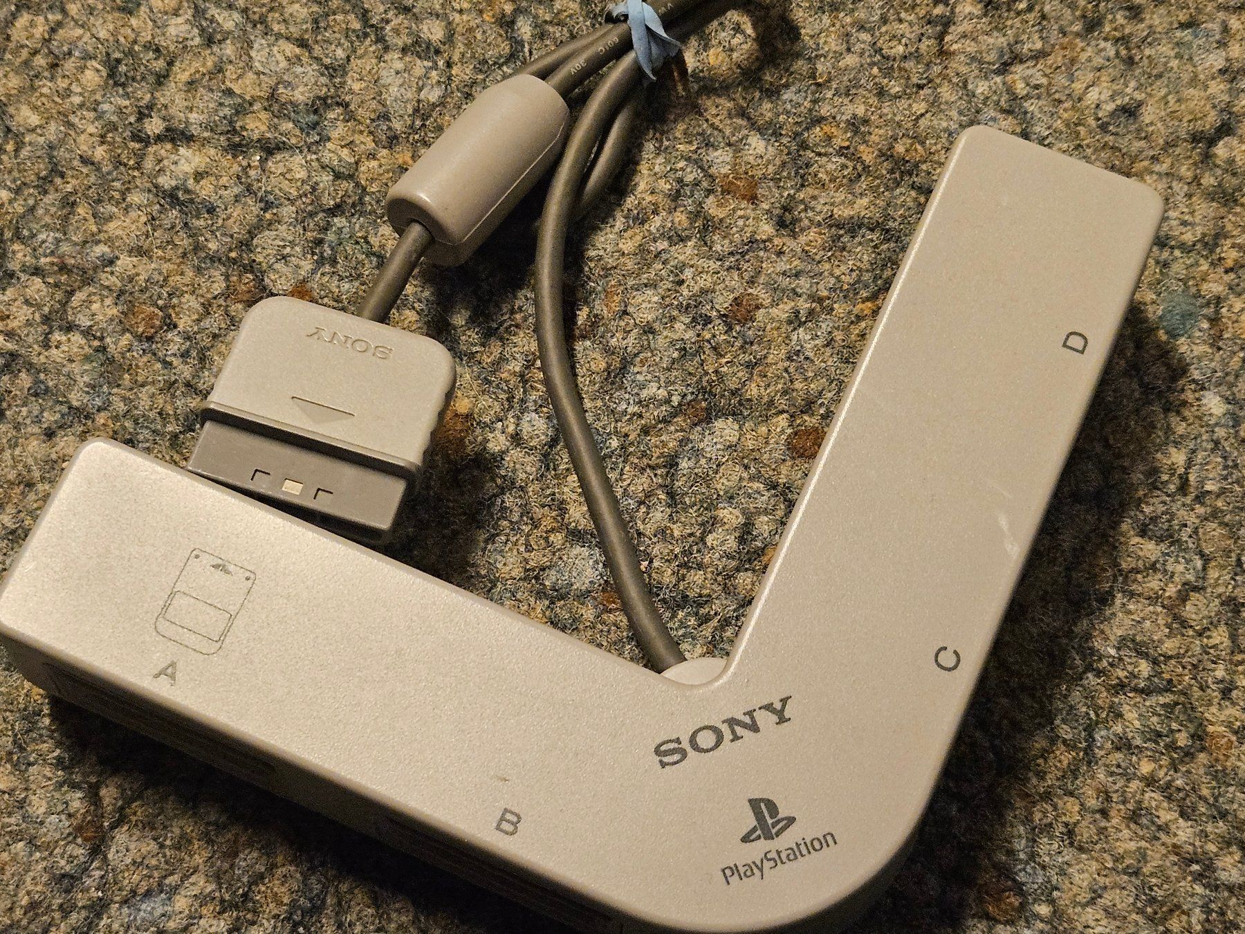 Original Sony Playstation PS1 Multitap Adapter SCPH-1070 (Gebraucht) in ...
