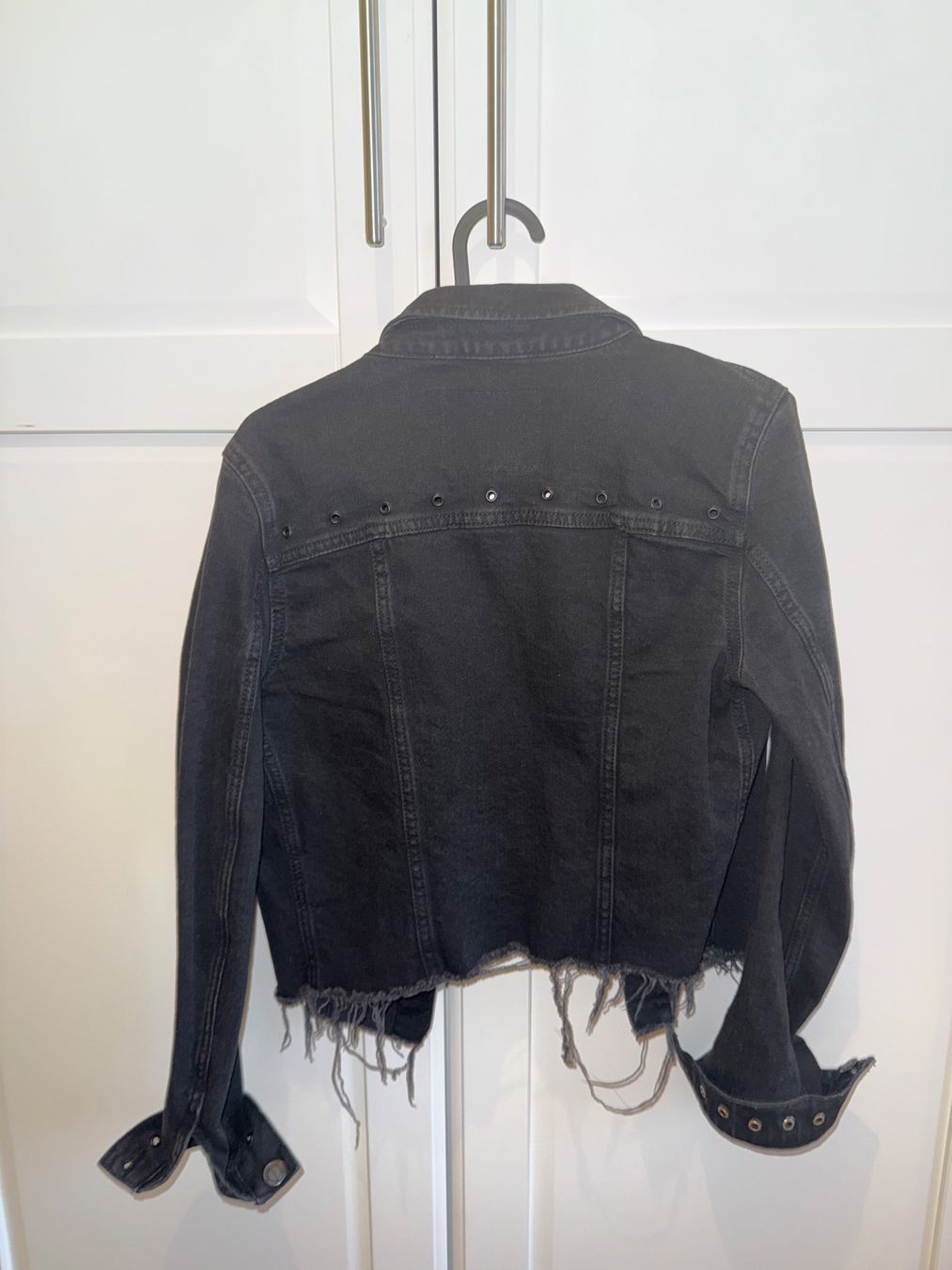 Giacche: ONLY SCHWARZE JEANSJACKE, GRÖSSE 36 – Nuovo (secondo la descrizione) da Bern venduto da epu_vp75 5
