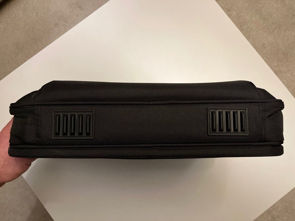 Valises & Sacs: Laptoptasche Dikota NEU – Neuf avec emballage d'origine à St. Gallen par 1t5045 5