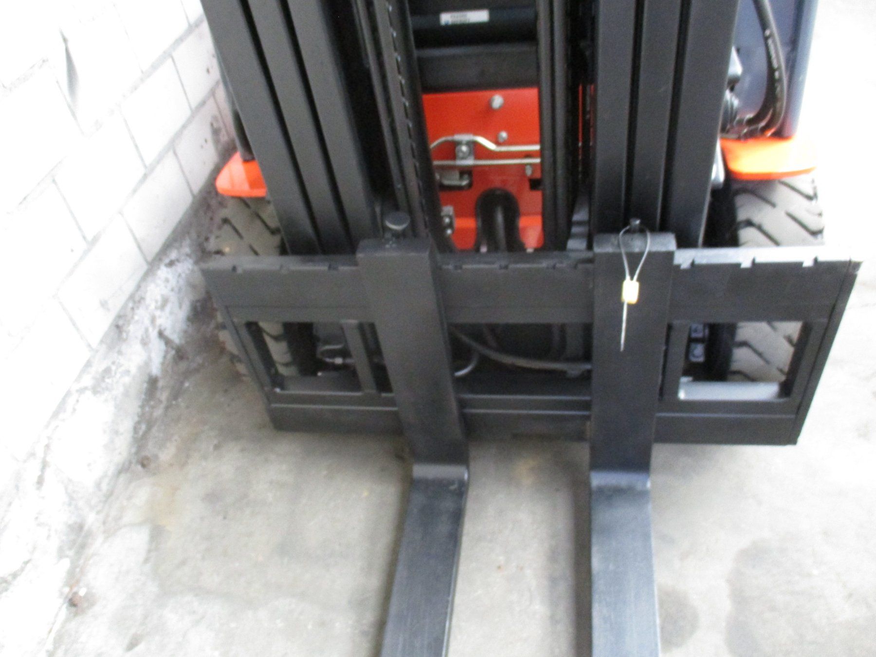 Toyota Carrelli elevatori e a forche: STAPLER TOYOTA 8FBE 15 ELEKTRO GABELSTAPLER – Usato da Seon venduto da zomahandel 4