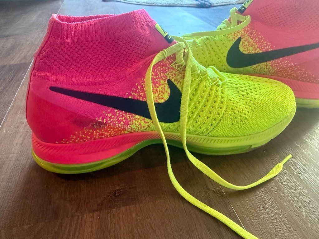 Nike Scarpe da donna: Nike flyknit running shoes - 40 – Usato da St-Sulpice VD venduto da juhdu 3
