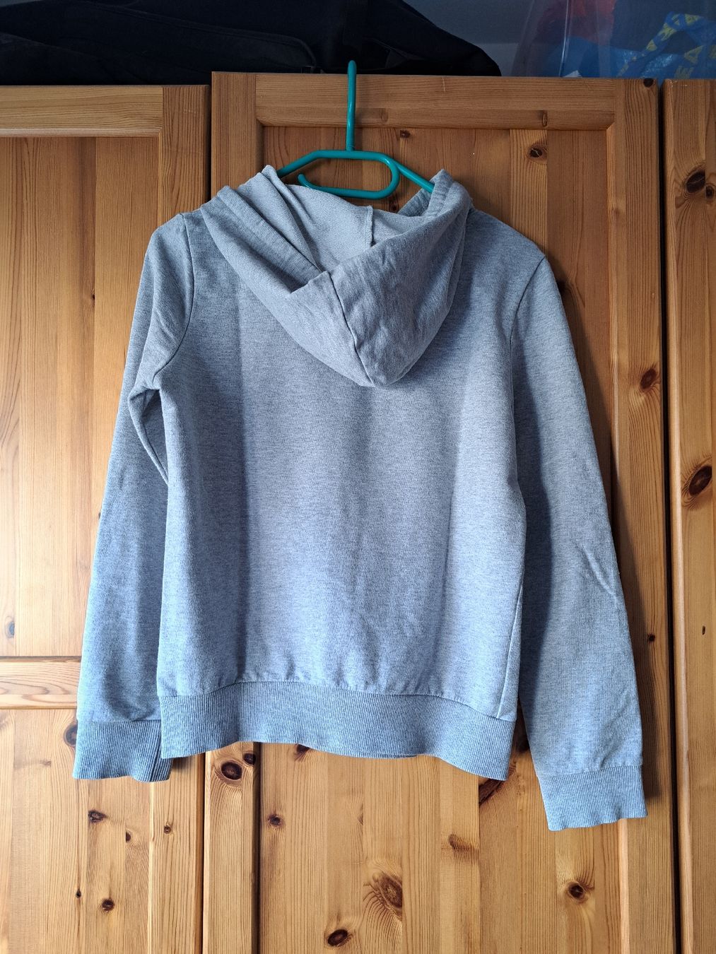 Maglioni & Felpe: Hello Kitty Sweatshirt – Usato da Taverne venduto da SelenaR. 2