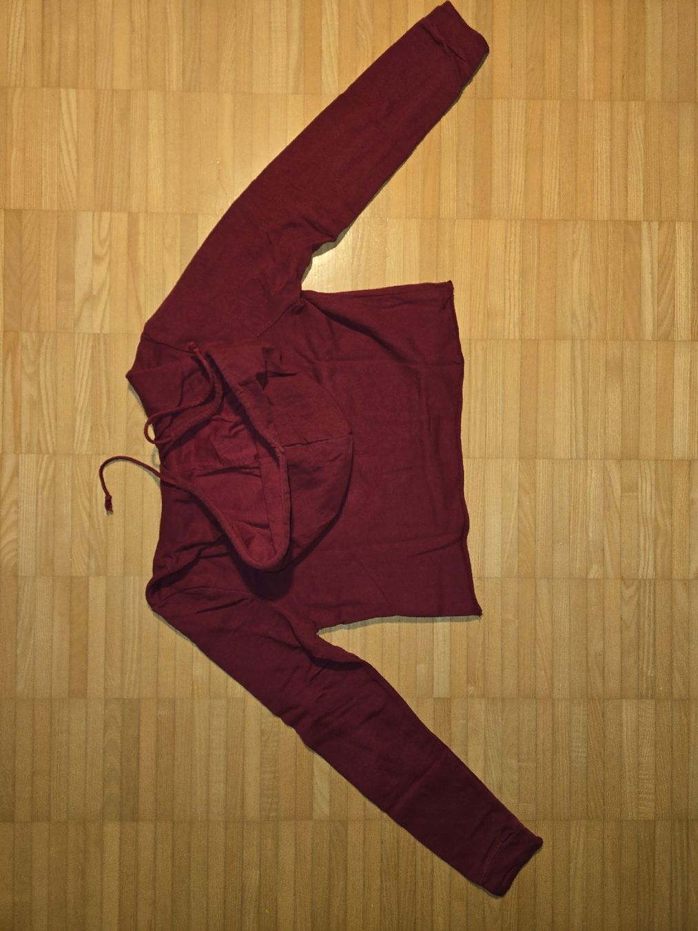 Maglioni & Felpe: Roter Kapuzenpullover, Grösse S – Usato da St. Gallen venduto da A.W.128 3