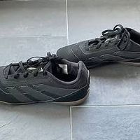 Adidas Predator Trainingsschuhe Gr 42 selten getragen