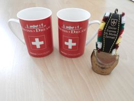 Lot de 2 mugs Swiss Chocolate et cloche!