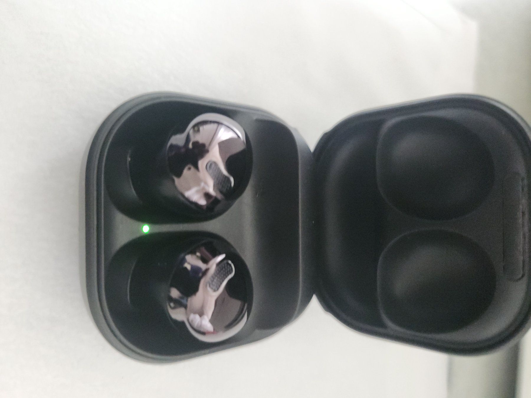 Samsung Cuffie: Samsung galaxy earbuds – Nuovo (secondo la descrizione) da schlieren venduto da allemann007 2