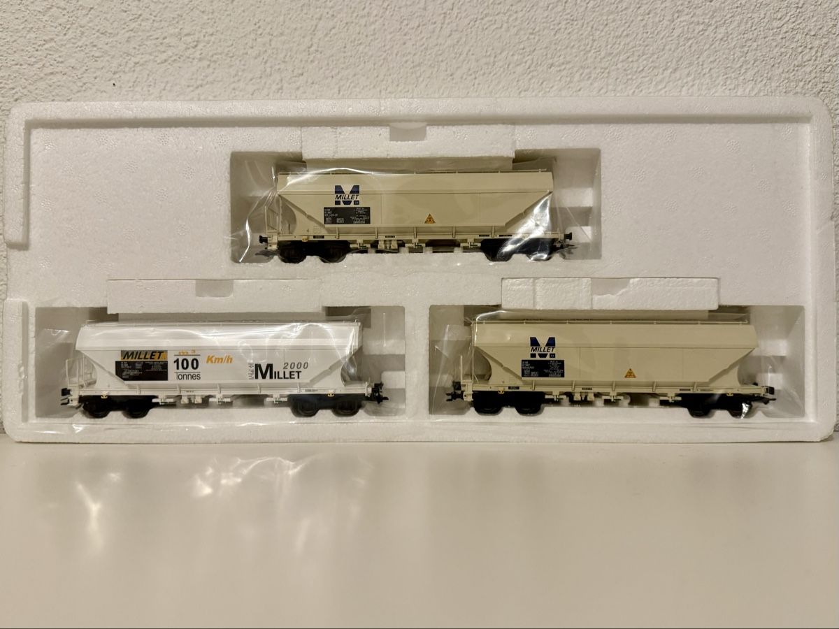 Märklin Modellini di ferrovie: Märklin H0 Silowagen-Set 46323 – Nuovo e nell'imballaggio originale da Wynigen venduto da Waldenburgerbahn 1
