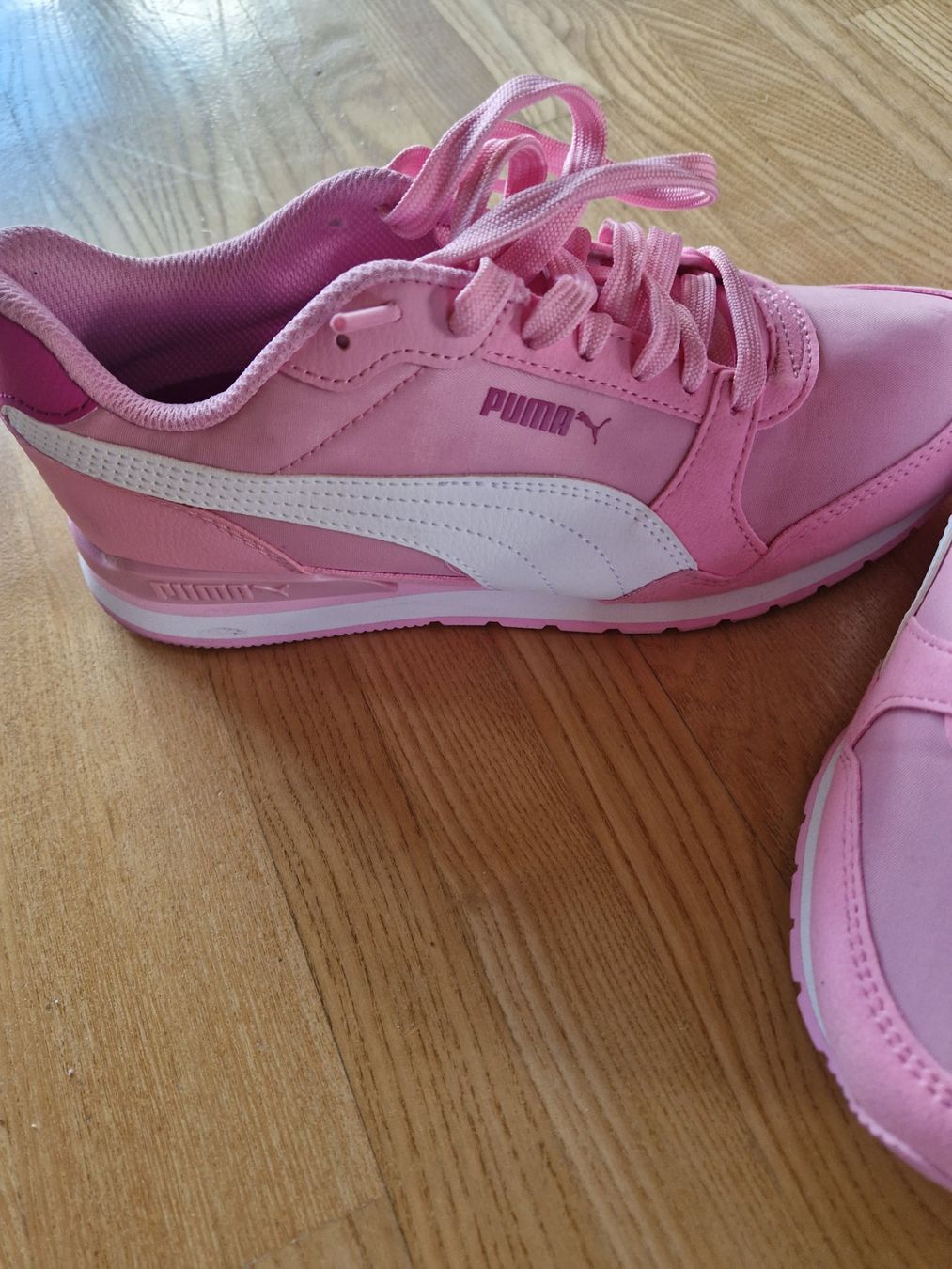 Puma Scarpe da donna: Neue PUMA-Schuhe – Usato da Spiez venduto da Nenebueb 1