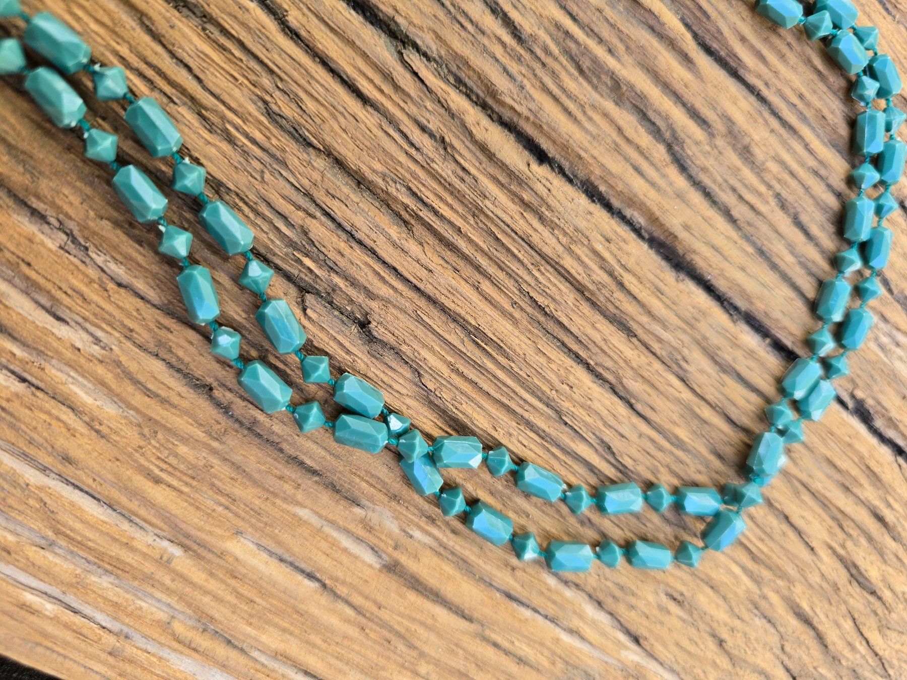 Ketten: Schmuck: Collier Steine jadefarbig – Gebraucht aus Romanshorn von Rachacha