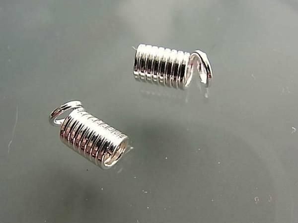 Perlen (unechte): 2 Endteil Kappe versilbert für 3mm Band – Neu (gemäss Beschreibung) aus Alpnachstad von perlengaby