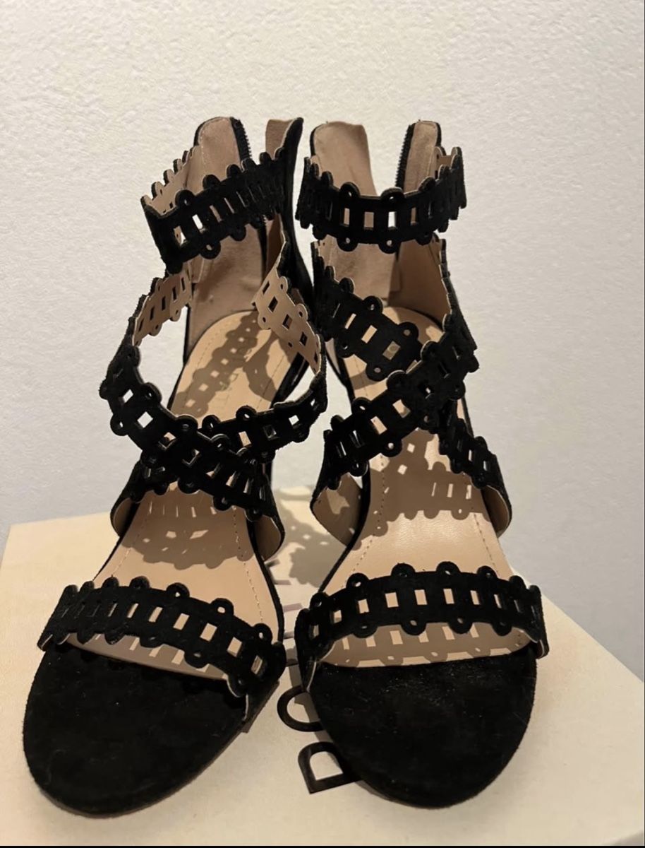 Scarpe da donna: Sandales noires à talons hauts. – Nuovo e nell'imballaggio originale da Gland venduto da choupon