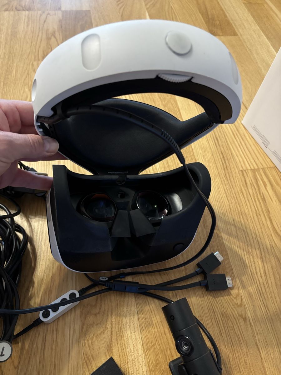 Sony Casque VR: VR Brillen – D'occasion à Zufikon par Honda-cbr1000 3