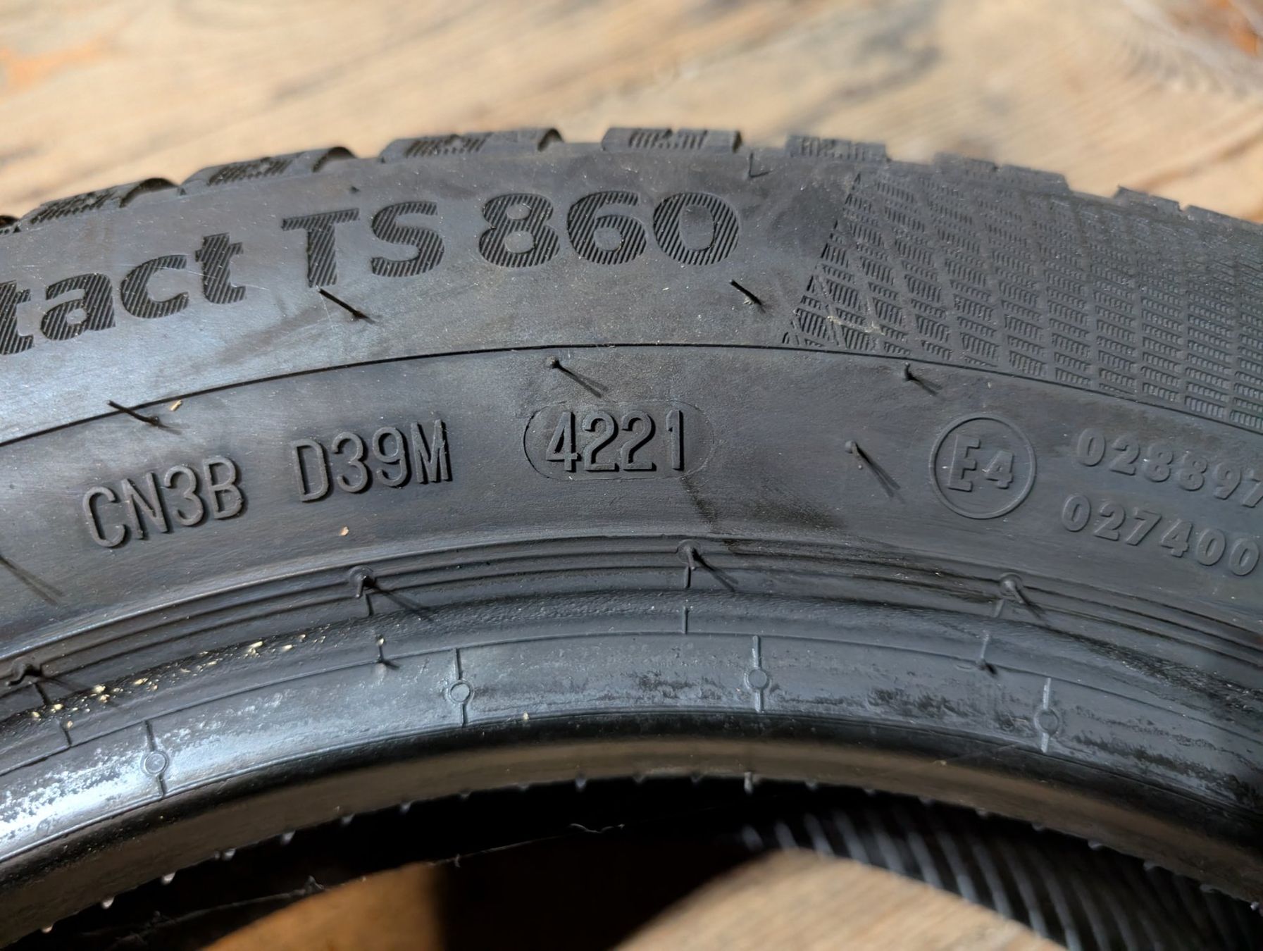 Continental Pneumatici & Ruote complete: 175/60 R 15 Winterreifen Continental – Usato da Siebnen venduto da Auto007 2