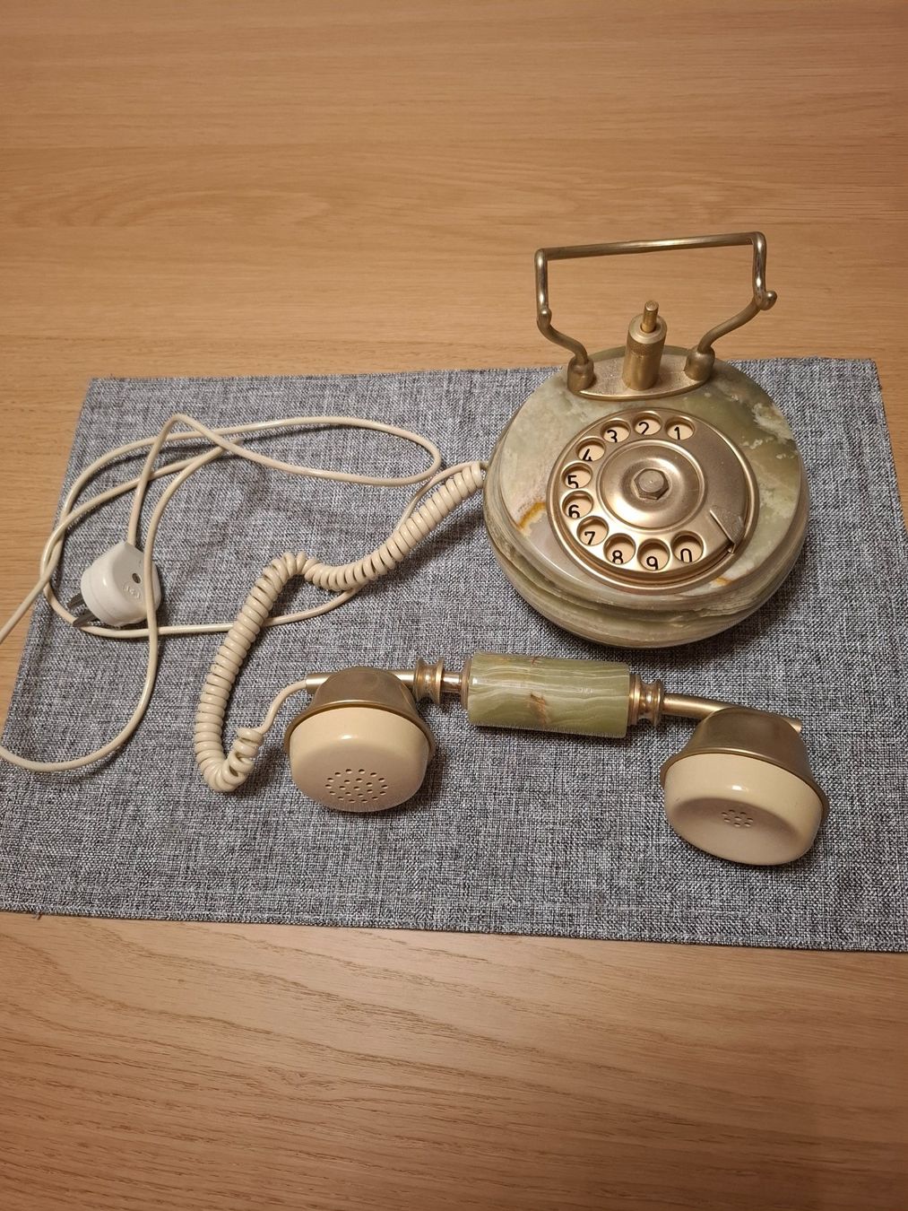 Telefoni: Antikes Telefon Marmor, schwer – Usato da Eschlikon venduto da Timotwo 3