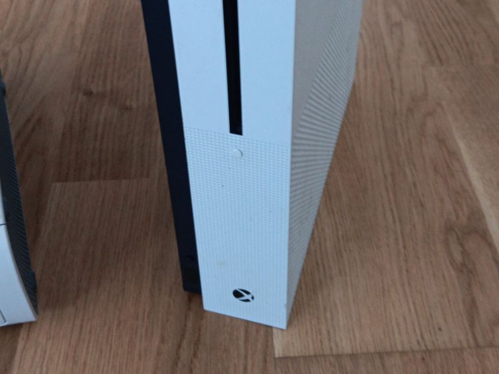 Microsoft Consoles: Xbox one – D'occasion à Bern par ama_6vxj