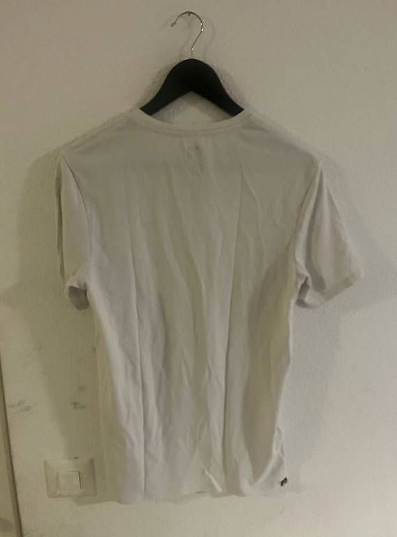 T-Shirts: Basic T-shirt – Gebraucht aus Kriens von seeungeheuer67