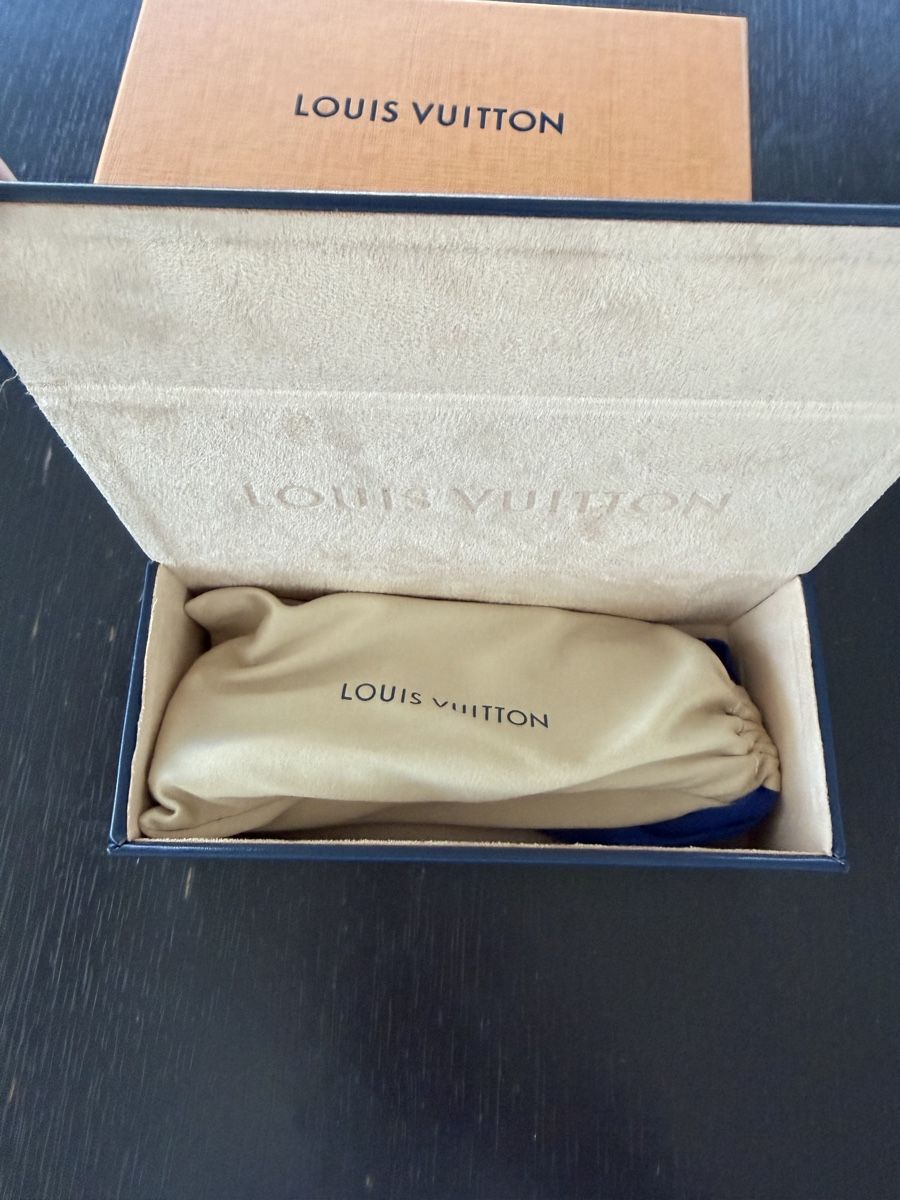 Louis Vuitton Occhiali & Lenti: Lunettes de soleil Louis Vuitton – Nuovo (secondo la descrizione) da Conthey venduto da LuCavalli 1