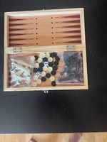 Jeux échecs et dames 3 en 1 pliable, neuf jamais utilisé 