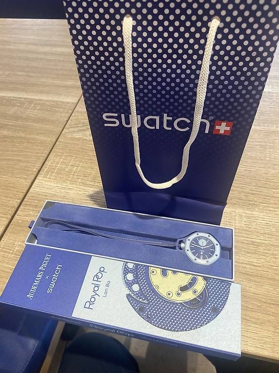 Swatch Montres: Swatch x Audemars Piguet AP LAN BA – Neuf avec emballage d'origine à Zürich par Jansales