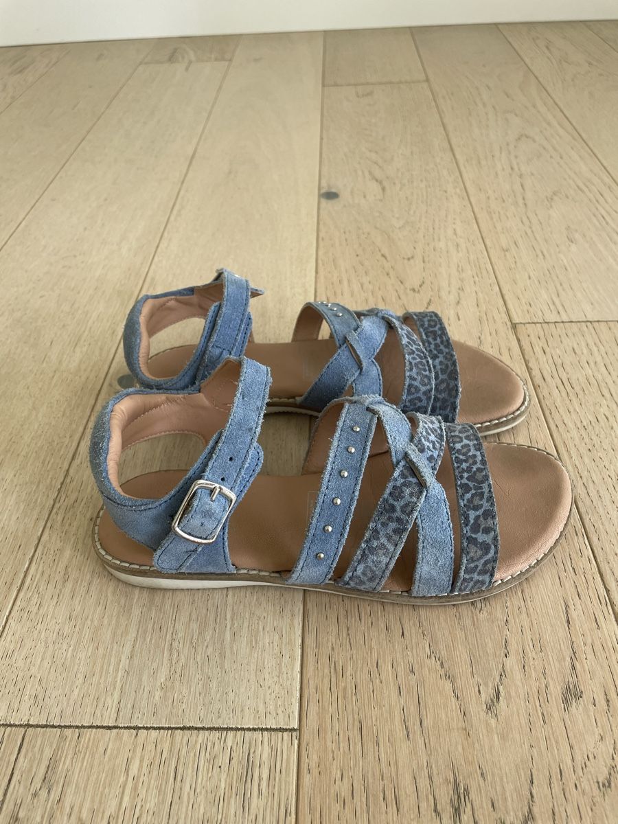 Friboo Scarpe per ragazze: Ledersandalen Mädchen Gr 34 – Usato da Mies venduto da jul_f7rh
