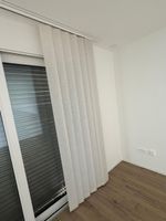2 Stores à bandes verticales MHZ