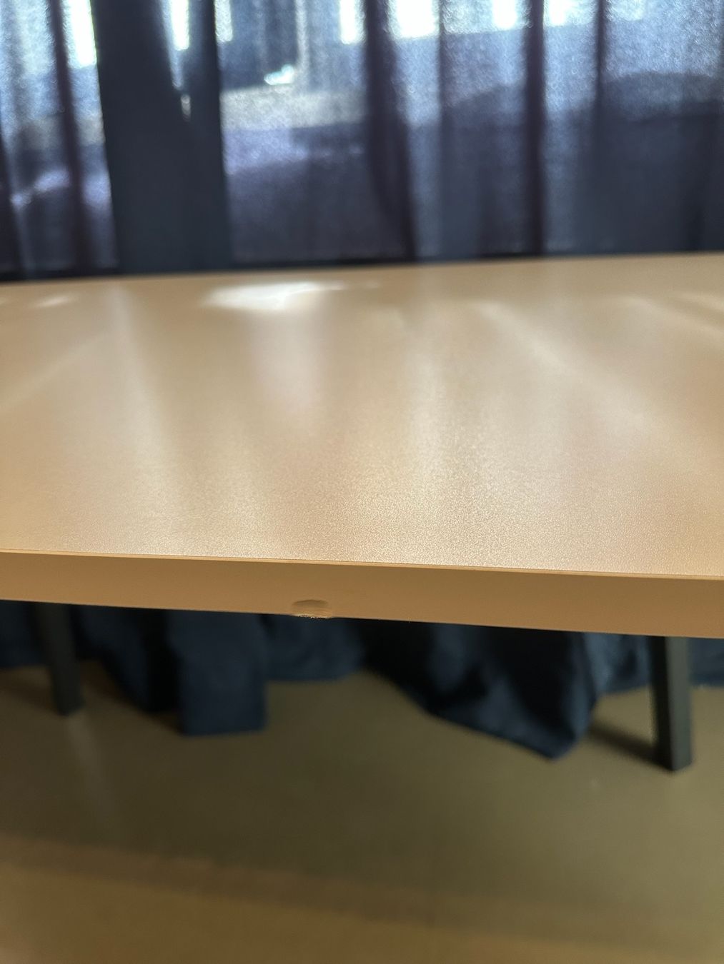 Conforama Tavoli: Table à manger – Nuovo (secondo la descrizione) da Neuchâtel venduto da mol_2282 2