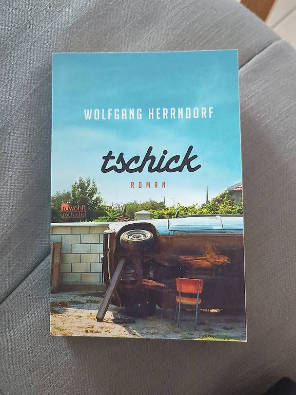 Libri: tschick – Usato da Buchs ZH venduto da mil_929h