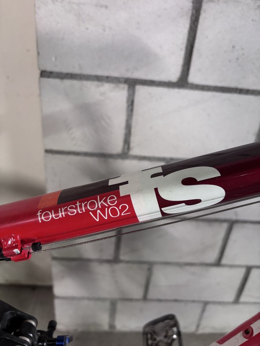 BMC Velos: BMC Fourstroke W02 – Defekt aus Bonstetten von swiss_diver 4