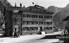 Montbovon FR // Hotel de Jaman Oldtimer // Sommer