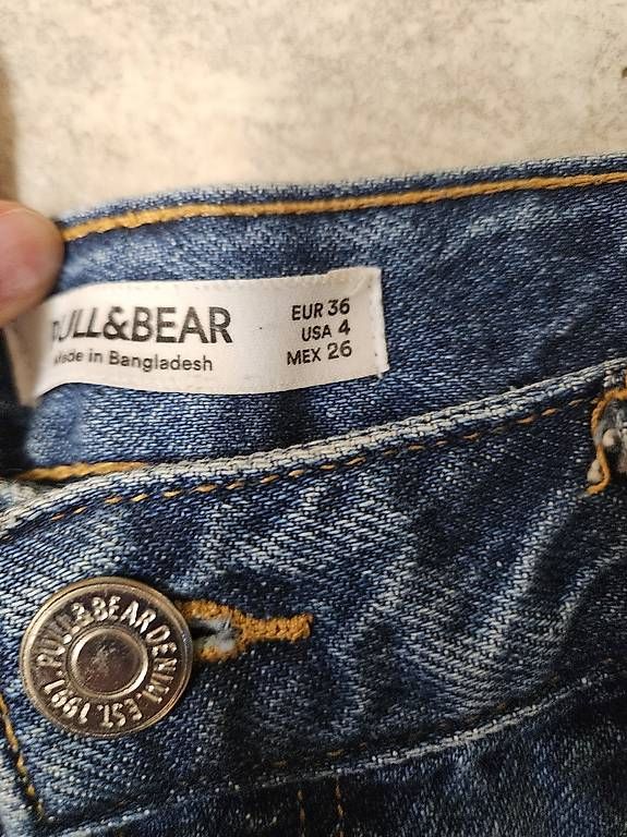 Jeans: shorts von pull&bear grösse 36 – Usato da Kiesen venduto da Laura._ 2