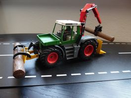 Siku Traktor Fendt Front u. Hecklader Wald und Forst Trekker