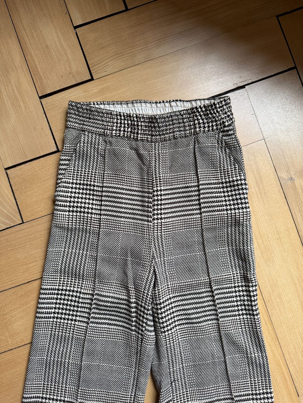 H&M Pantaloni: High Waist Hose beige kariert 34 – Usato da Zürich venduto da Diazaio 1