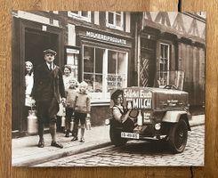 Unikat: Oldtimer-Leinwanddruck «Der Milchlieferant» 40x50 cm