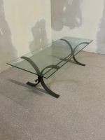 Eleganter Glastisch mit Gusseisen Fussgestell