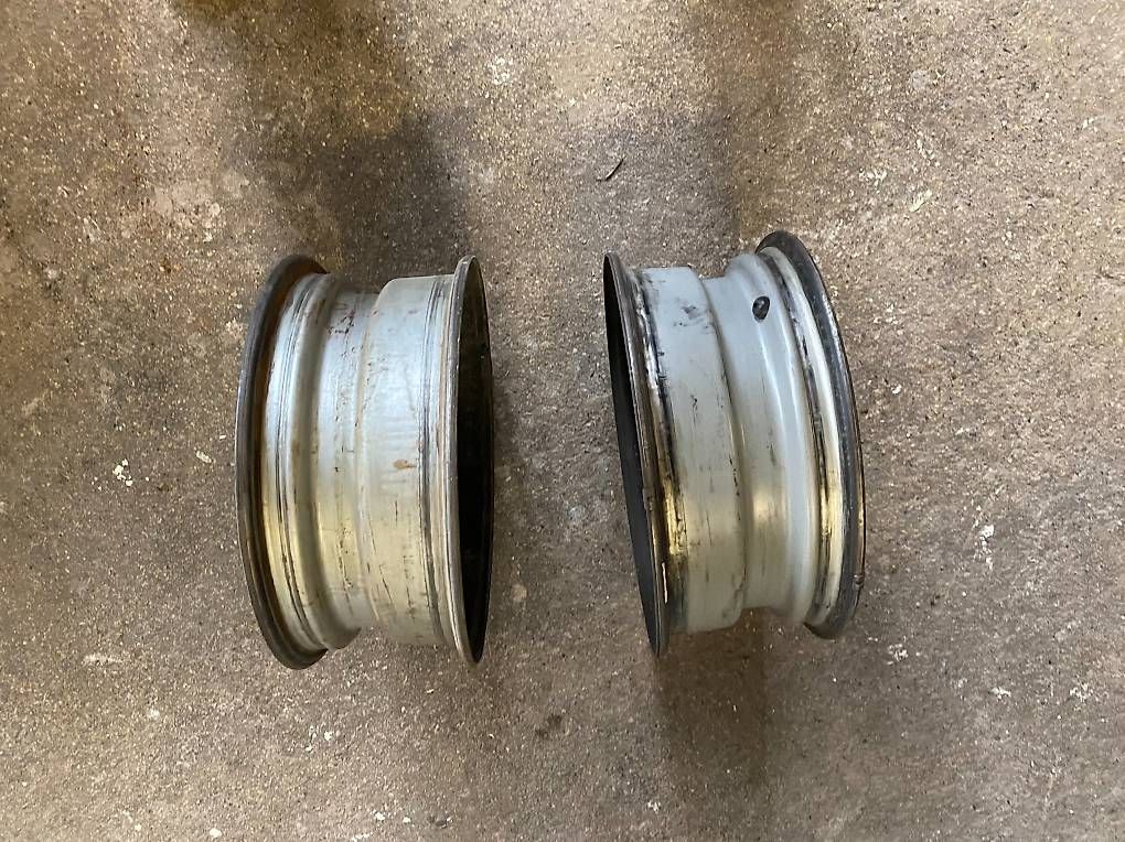 Jantes: 2 jantes de bus vw T2 ouT3 – D'occasion à Les Vieux-Prés par PX132 3