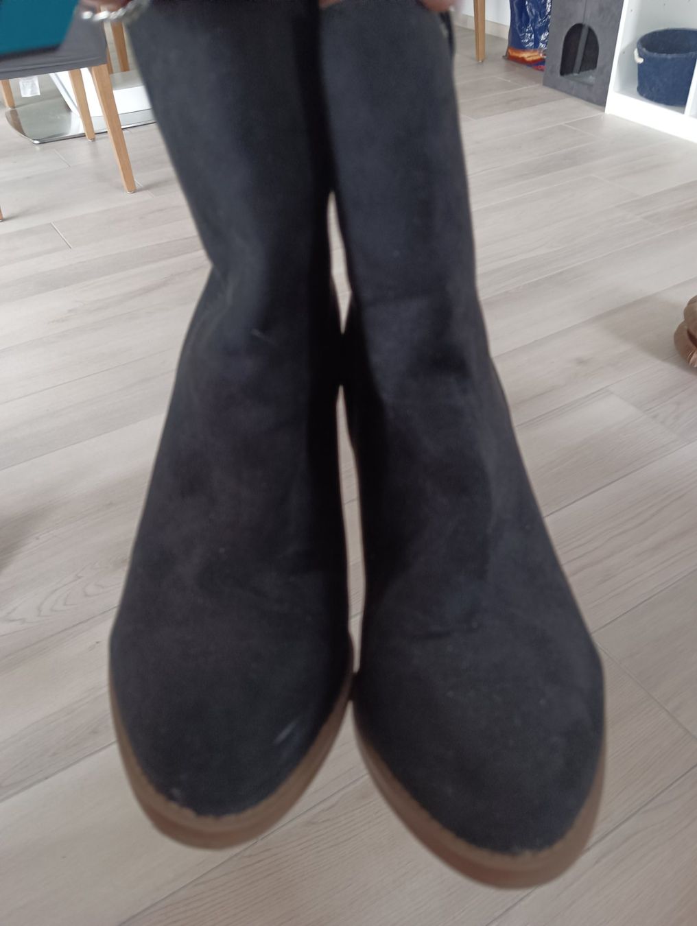 Scarpe da donna: Stiefeletten Damen schwarz Gr. 38.5 – Usato da Schöfflisdorf venduto da kin_2dp9 3