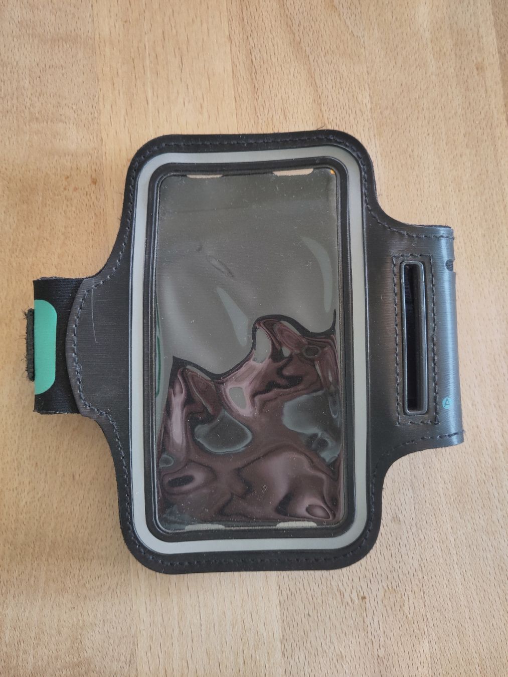 Armbänder & -reifen: Smartphone Sportarmband – Gebraucht aus Zürich von ili_jzy7