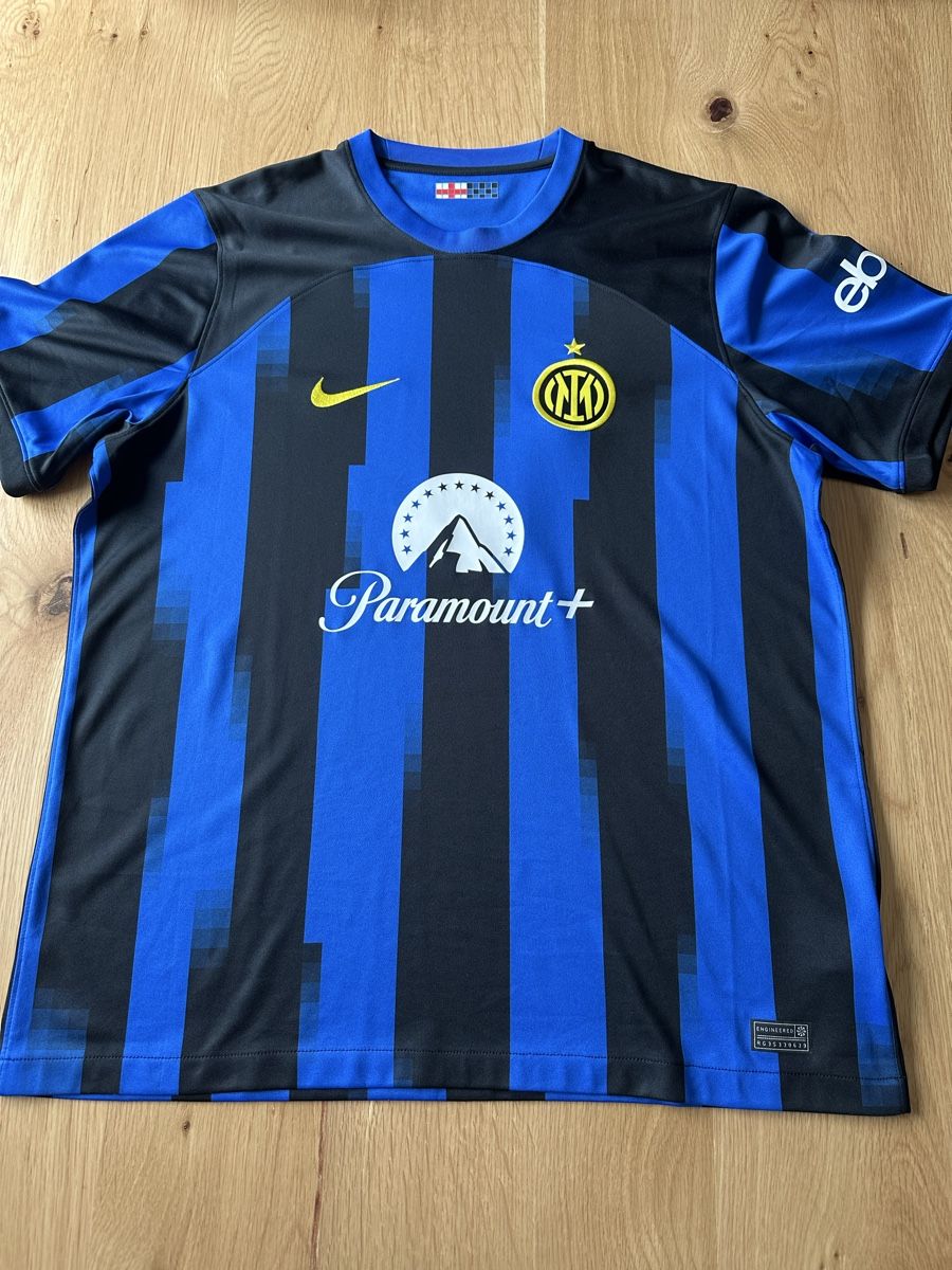Nike Canottiere & Pantaloni: Inter heim Trikot 23/24 – Usato da Unterseen venduto da sim_hy9p