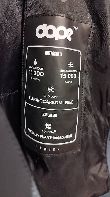 Giacche: Dope Herren Ski/Snowboardjacke Gr. S – Usato da Ennetbürgen venduto da ScubaBaenZ 1
