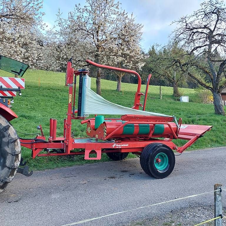 Tutte le macchine: Ballenwickler Kverneland – Usato da Lichtensteig venduto da vorhang65 1