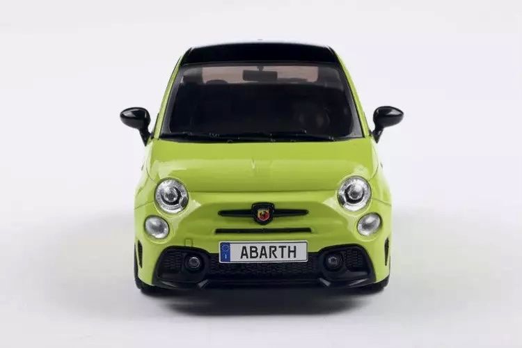 Fiat Modellini d'auto: FIAT 500 ABARTH 595 MASSSTAB 1:18 – Nuovo e nell'imballaggio originale da Erlenbach im Simmental venduto da Model_box 1